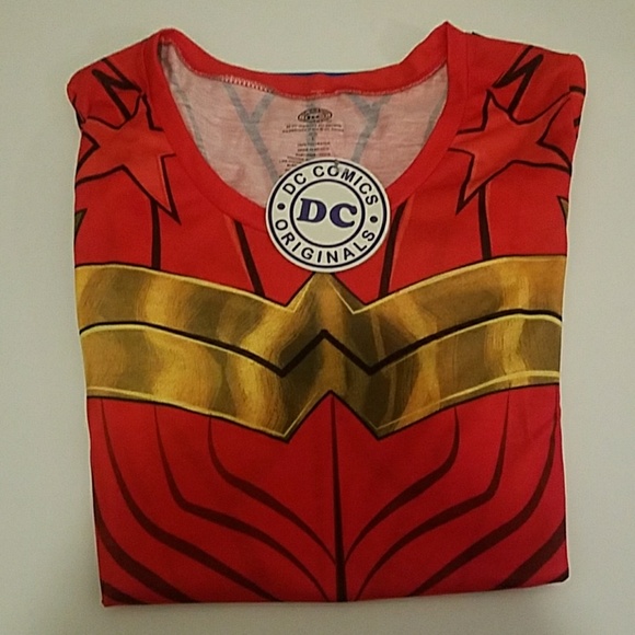 Wonder woman shirt - Picture 2 of 2